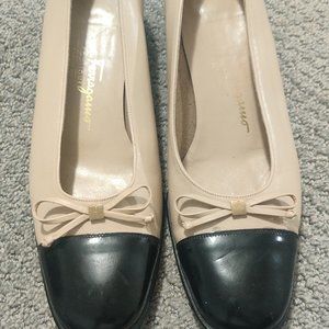Salvatore Ferragamo Cap Toe Womens Shoes Size 7.5 B